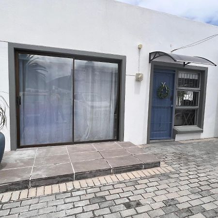 Adorable 2 Bedroom Cottage With Spacious Veranda Hermanus Extérieur photo