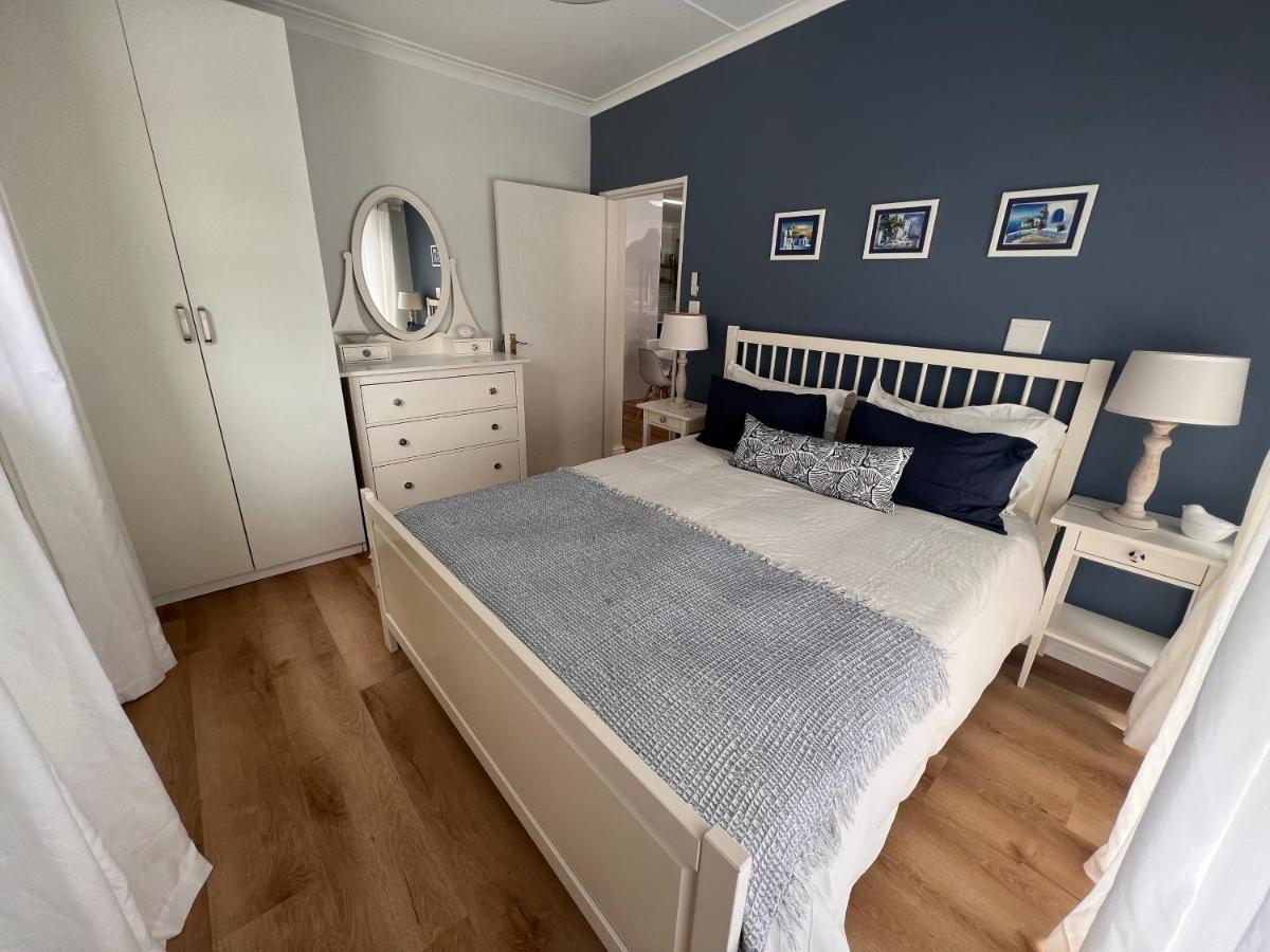 Adorable 2 Bedroom Cottage With Spacious Veranda Hermanus Extérieur photo