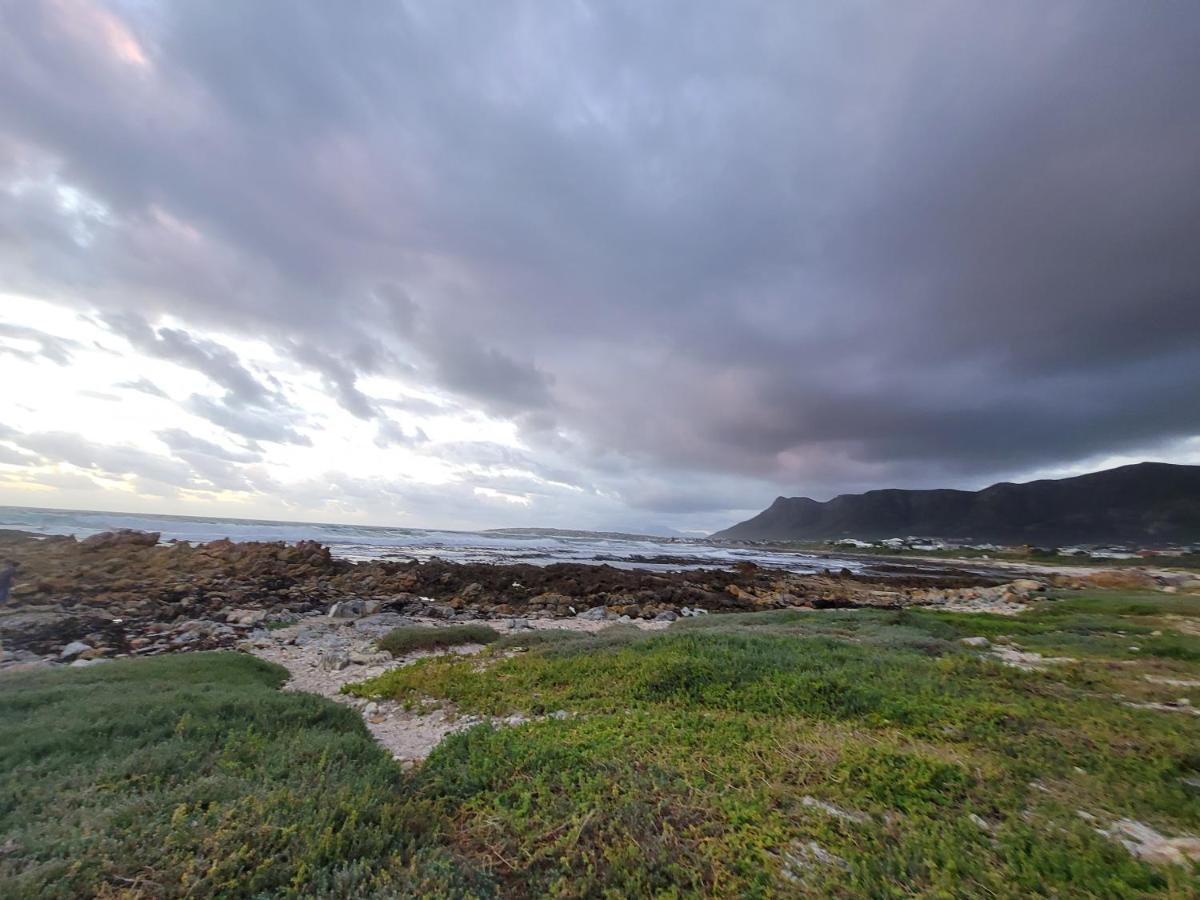 Adorable 2 Bedroom Cottage With Spacious Veranda Hermanus Extérieur photo
