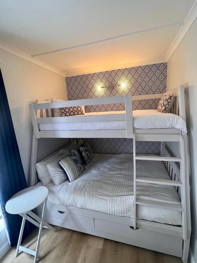 Adorable 2 Bedroom Cottage With Spacious Veranda Hermanus Extérieur photo