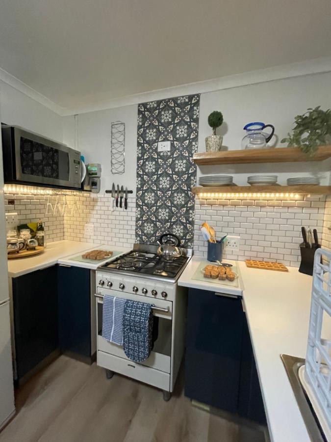 Adorable 2 Bedroom Cottage With Spacious Veranda Hermanus Extérieur photo
